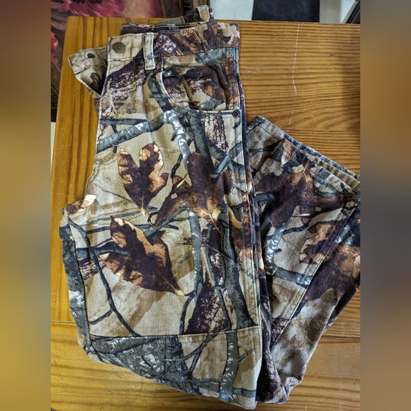 4 pairs Boys sz 14 camo pants. (4 pair lot)(Turkey season 🙂) - Picture 2 of 4